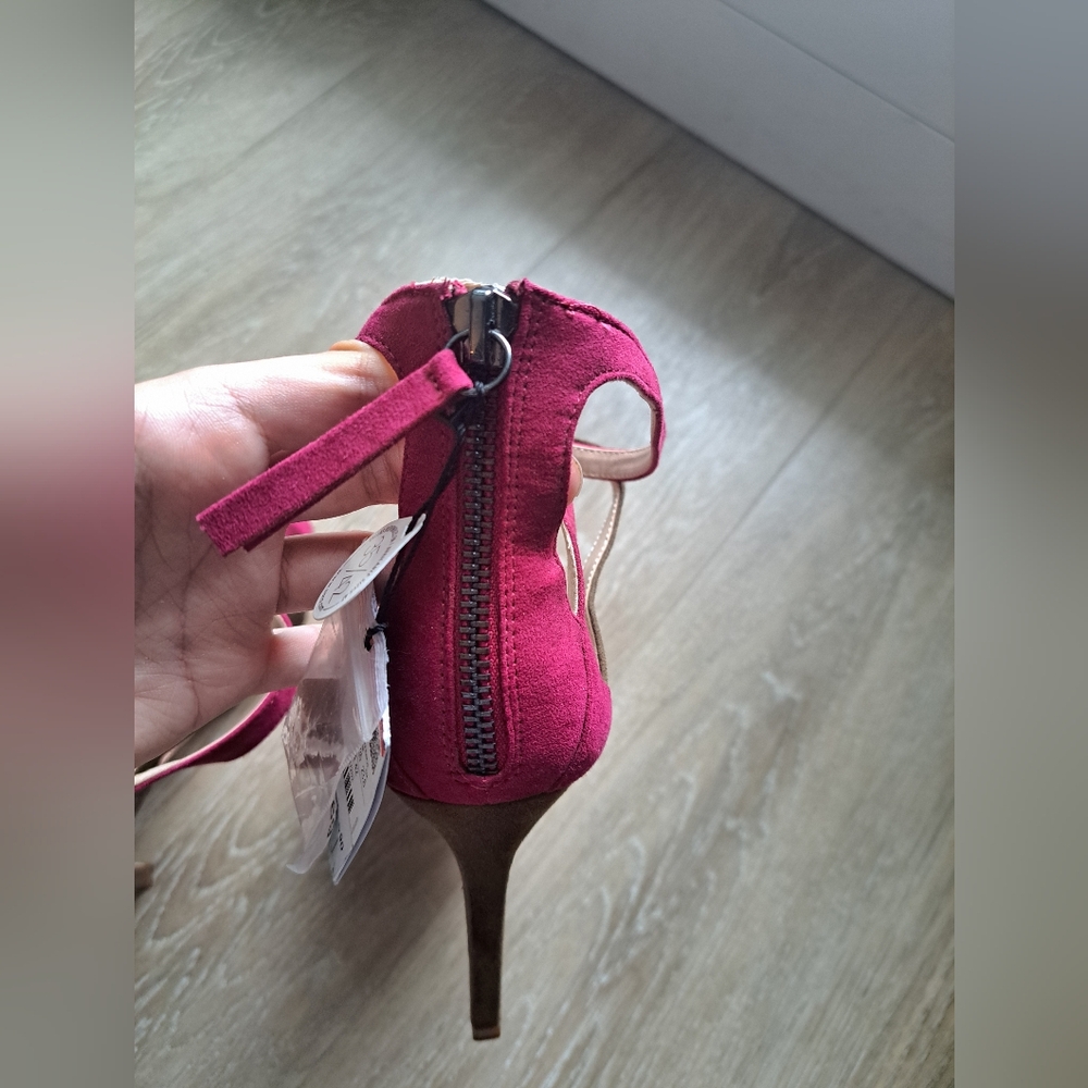 Zara Strappy Sandals size 37-6.5 - Picture 9 of 10
